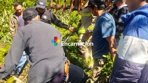 Sexagenario cayó en un pozo y fue rescatado por bomberos en Yatytay