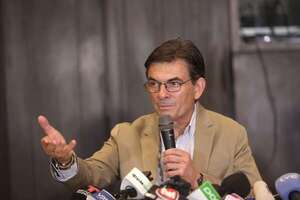 Paz dice que acudirá a “países amigos”, como Paraguay, para resolver la crisis de combustibles  - Mundo - ABC Color