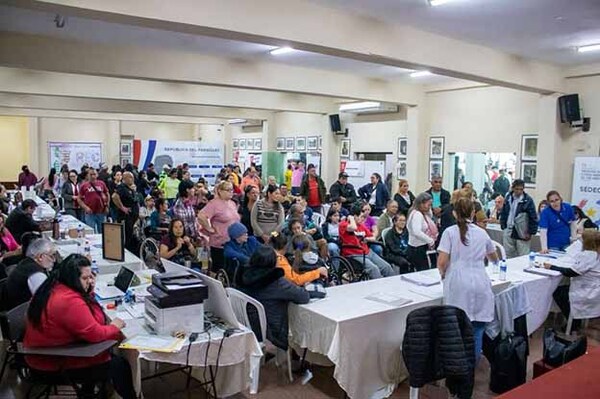 Ciudad Mujer Móvil benefició a más de 2.000 pobladoras de Alto Paraná con apoyo de Itaipú | DIARIO PRIMERA PLANA