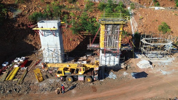 Se intensifican los trabajos estructurales en el puente sobre el río Monday - ADN Digital