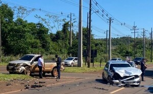 Una mujer lesionada tras violento choque sobre la Ruta PY07 