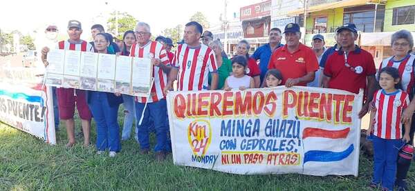 Pobladores del km 24 de Minga Guazú reclaman al MOPC construcción de puente - ABC en el Este - ABC Color