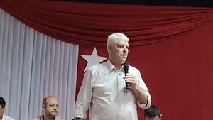 Wiens acusa al Gobierno de perseguir a productores tras intervención de la DNIT - Política - ABC Color