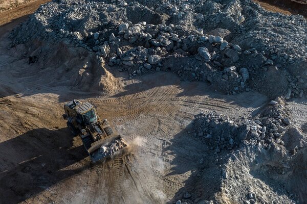 Prospecciones de minerales: "Tenemos el interés del mundo entero por tierras raras del Paraguay"