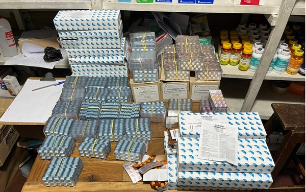 SENAD incauta psicotrópicos sin respaldo documental en farmacia del Mercado 4