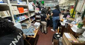 Diario HOY | Senad incauta productos de una farmacia del Mercado 4