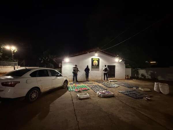 Aprehenden a hombre que transportaba 387 kilos de marihuana en Minga Porã   - ABC en el Este - ABC Color