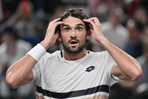 Vacherot, vencedor inesperado en Shanghái, invitado al Masters 1000 de París - Tenis - ABC Color