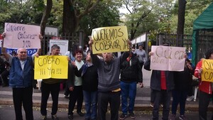 Mafia de pagarés cobra otra víctima: “Mamá se suicidó, ya no aguantaba”