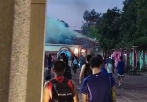 Video: incendio en instalaciones del Club Sajonia de Asunción - Nacionales - ABC Color