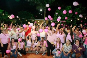 Popular / Presi de seccional y mujeres con cáncer ojapo charlas por octubre rosa