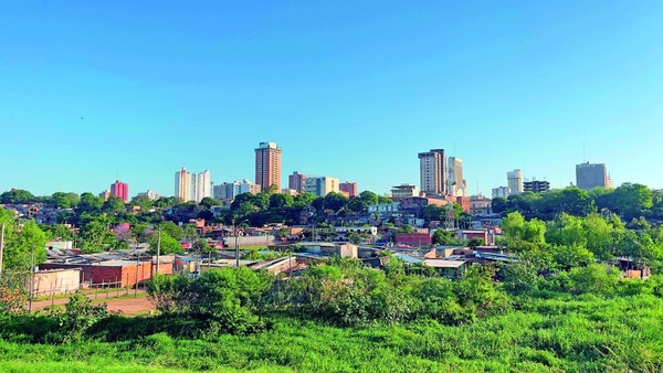 Pobreza multidimensional baja en Paraguay, la desigualdad sigue