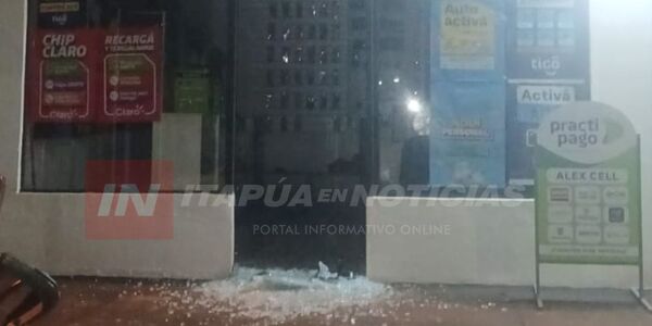 HURTARON CELULARES DE UN LOCAL EN EDELIRA
