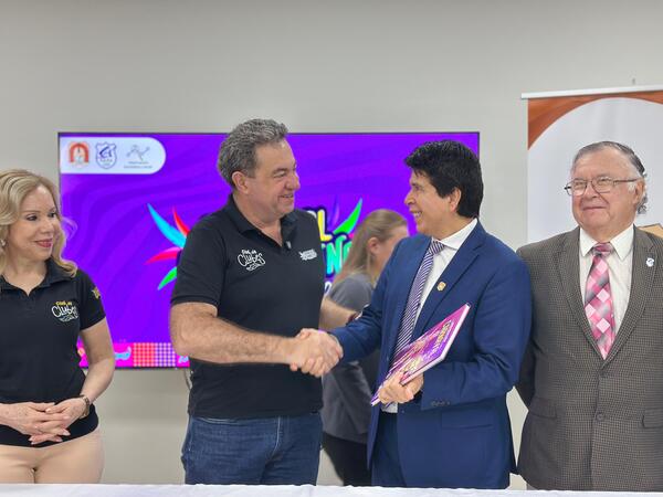 Histórica firma de convenios entre la UNI y el Carnaval Encarnaceno para fortalecer la economía local