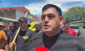 Comerciantes de Mercado municipal cuestionan violento operativo del Gobierno central - OviedoPress