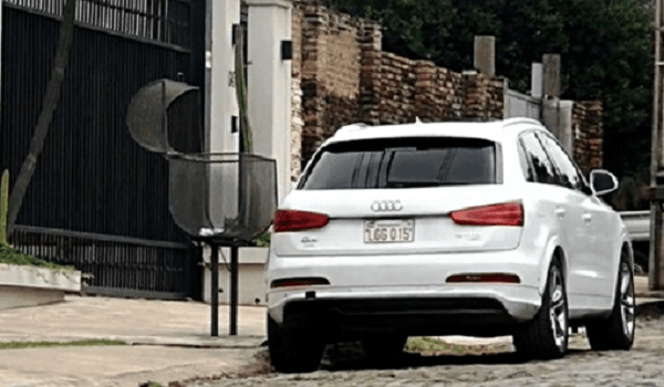 Baruja usa camioneta incautada a Cucho Cabaña para fines personales - Noticiero Paraguay