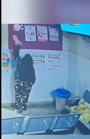 Popular / Pillaron a presunta “cleptómana” robando alfileres en la sala de espera del hospital