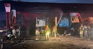 Diario HOY | Imputan a empleado de taller que incendió camiones tras discusión con su jefe