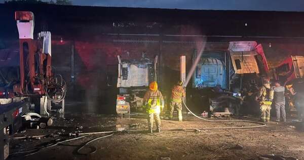 Diario HOY | Imputan a empleado de taller que incendió camiones tras discusión con su jefe