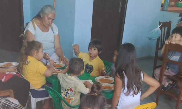 Comedor Chiquitunga cumple 21 años al servicio de la comunidad ovetense - OviedoPress