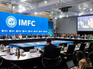 Paraguay brilla ante FMI y Banco Mundial
