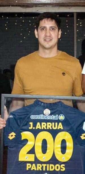 Trinidense: Reconocimiento a José Arrúa - Sportivo Trinidense - ABC Color