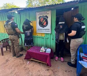 Popular / Dos detenidos y crack incautados dejó un allanamiento realizado en Caaguazú