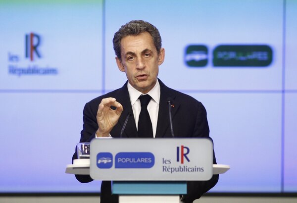 El expresidente francés Sarkozy contará con la protección de dos agentes en prisión