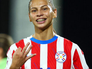 Popular / ¡Con triplete de Claudia Martínez, las albirrojitas clasificaron en el Mundial!