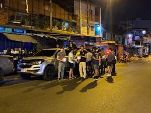 Jóvenes de Schönstatt reparten alimentos y esperanza a personas en situación de calle - Nacionales - ABC Color