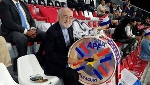 Versus / ¡La Albirroja Sub 17 cuenta con un hincha especial en Marruecos!