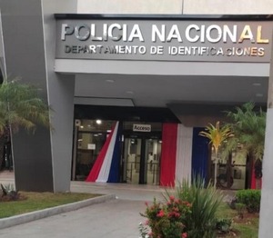 Detienen a once policías que estaban en Departamento de Identificaciones