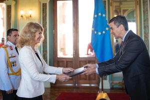 La nueva embajadora de la Unión Europea en Paraguay presenta sus credenciales a Peña