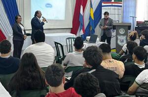 Fiscalía desarrolló charlas en Colegio de Luque sobre prevención del microtráfico •