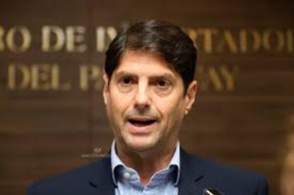 Más de 10 empresas ingresan productos sin registro sanitario gracias a medidas cautelares - PDS RADIO Y TV