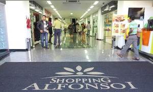 Ciudad del Este: Niño de 10 años pasa la noche solo en un shopping mientras su padre jugaba piki vóley - OviedoPress