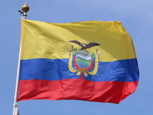 Ecuador aprueba deportación exprés de extranjeros