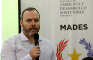 Ministro del Ambiente refuerza mensaje de la campaña "Ani Rehapy"