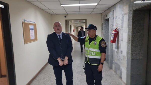 Abogado es detenido en tribunales por incomparecencia en juicio oral