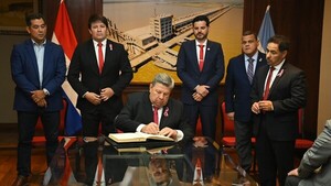 Agradeciendo a HC, asume nuevo consejero de la EBY