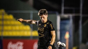 Octavio Alfonso, figura para el pase de Guaraní a semifinales