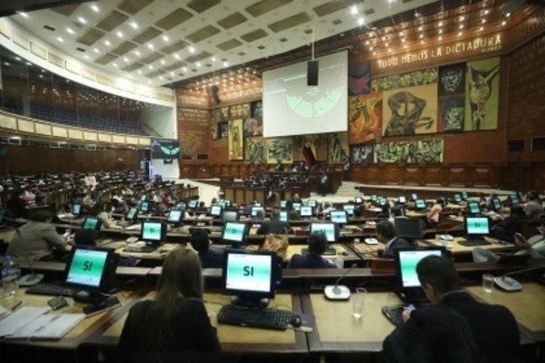 Ecuador aprueba la deportación exprés de los extranjeros que supongan una amenaza