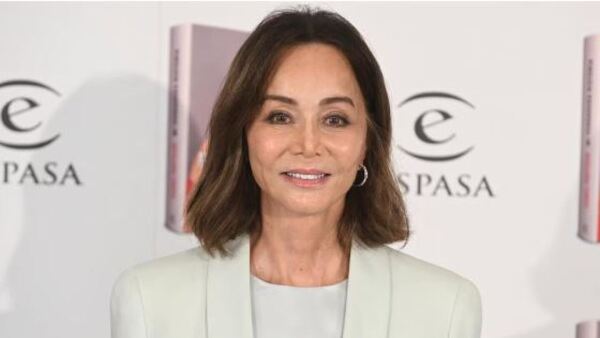 Ex de Julio Iglesias habló de sus amores en su libro