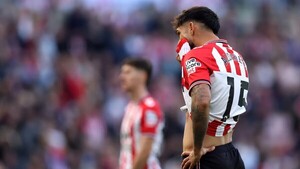 Omar Alderete se perderá el juego del sábado contra el Chelsea por golpe en la cabeza