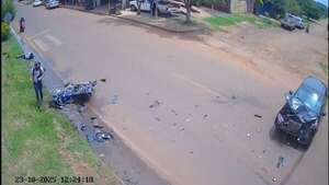Video: estudiantes involucrados en accidente en moto en Cambyretá - Policiales - ABC Color