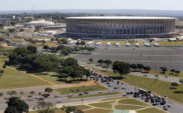 Brasilia se postula como alternativa para la final de la Libertadores - Fútbol Internacional - ABC Color