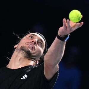 Zverev avanza con paso firme a cuartos de final - Tenis - ABC Color