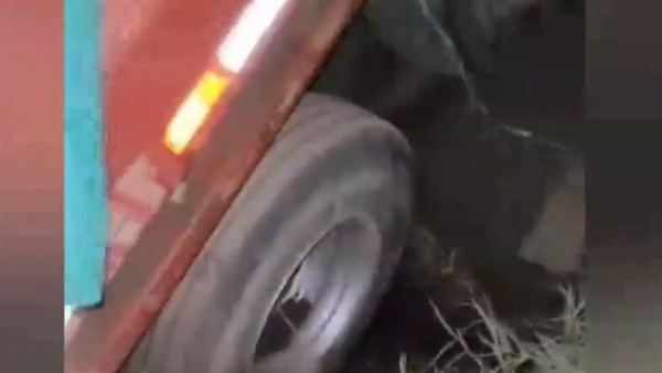 Camión desploma puente y deja asilada a comunidad de Paraguarí