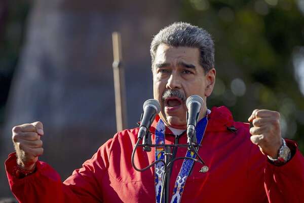 Maduro anuncia nuevos ejercicios militares en las costas de Venezuela por 72 horas - Mundo - ABC Color