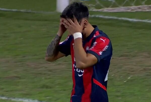 Popular / (VIDEO) ¡1, 2, 3... Jonatan Torres falló otro penal!